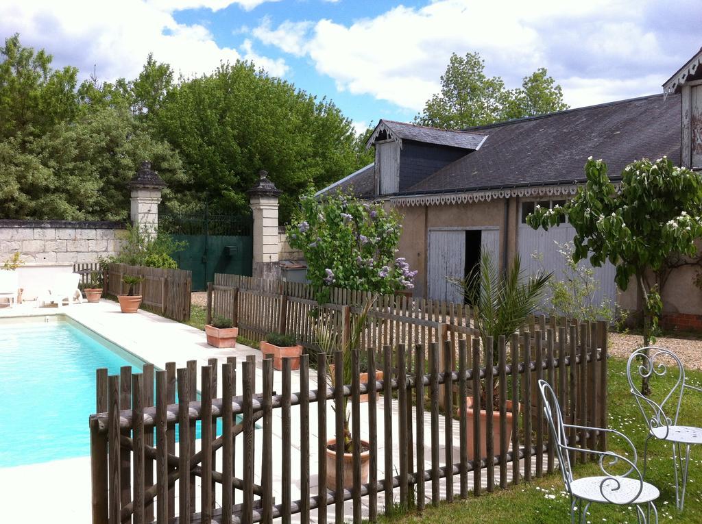 Chambre D' Hotes La Lucasserie Bed & Breakfast Saumur Dış mekan fotoğraf