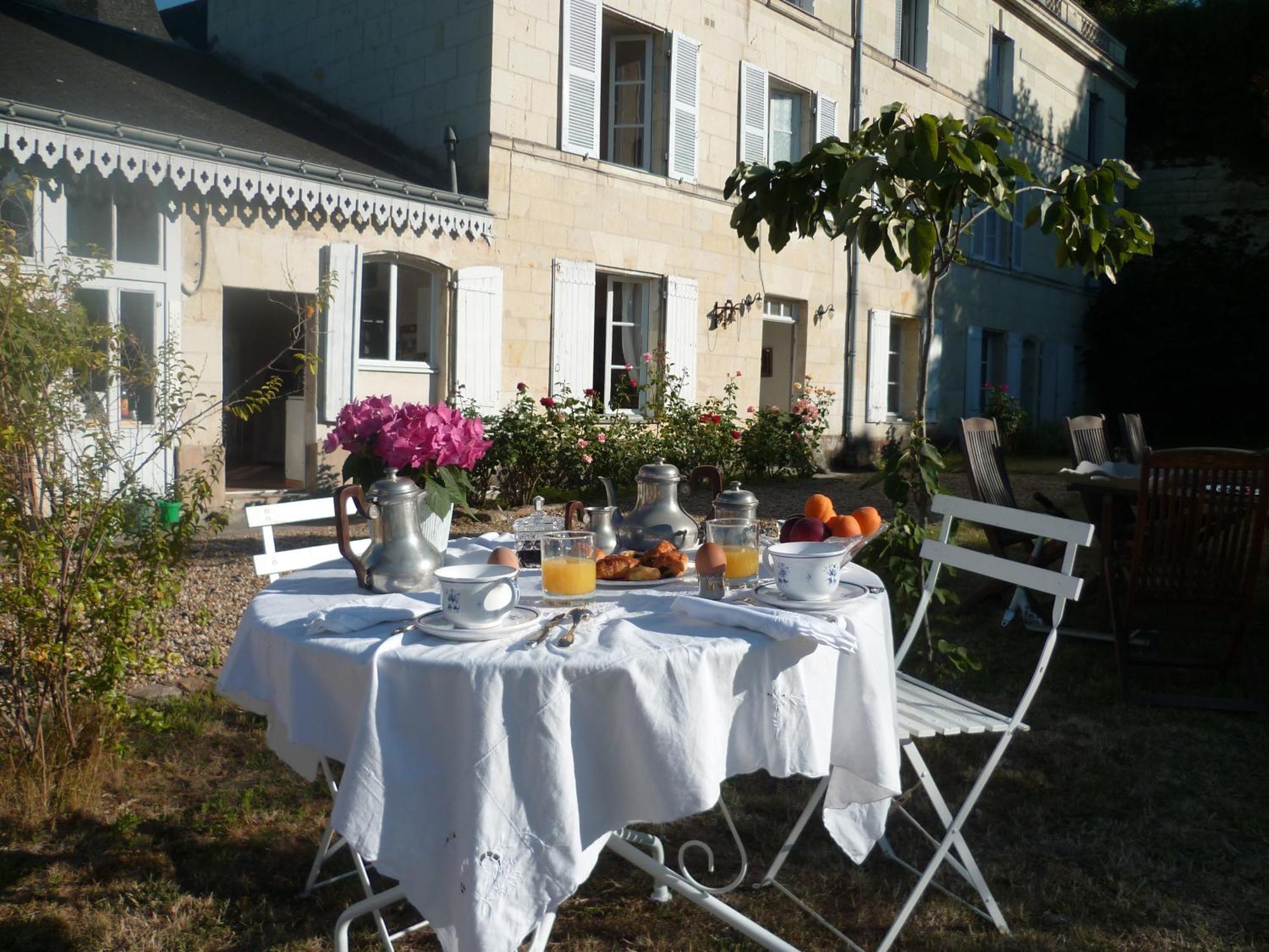 Chambre D' Hotes La Lucasserie Bed & Breakfast Saumur Dış mekan fotoğraf