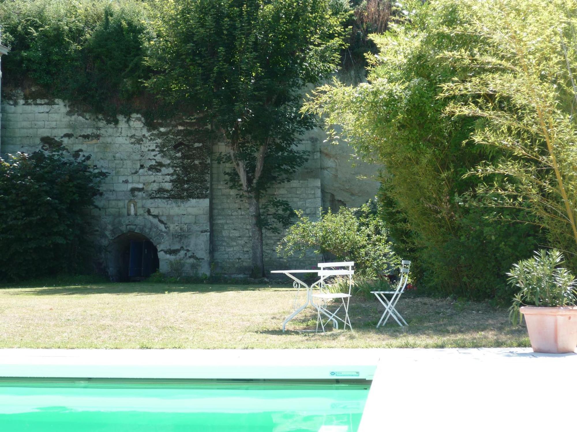 Chambre D' Hotes La Lucasserie Bed & Breakfast Saumur Dış mekan fotoğraf